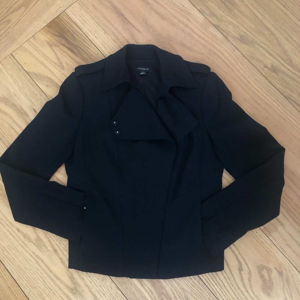 COPY - Ann Taylor black short zip coat . - Picture 2 of 8